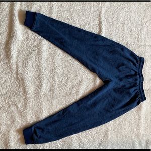 Men’s size Small Under Armour athletic joggers.